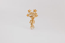 Load image into Gallery viewer, Bouquet Brooch