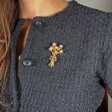 Load image into Gallery viewer, Bouquet Brooch