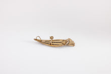 Load image into Gallery viewer, Filigree Pendant/ Brooch