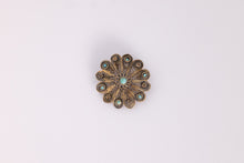 Load image into Gallery viewer, Flower Brooch