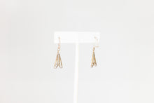 Load image into Gallery viewer, Butterfly Filigree Earrings