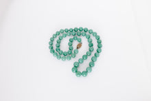 Load image into Gallery viewer, Knotted Jade Necklace