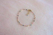 Load image into Gallery viewer, Gem &amp; Pearl Mini Chain Bracelet